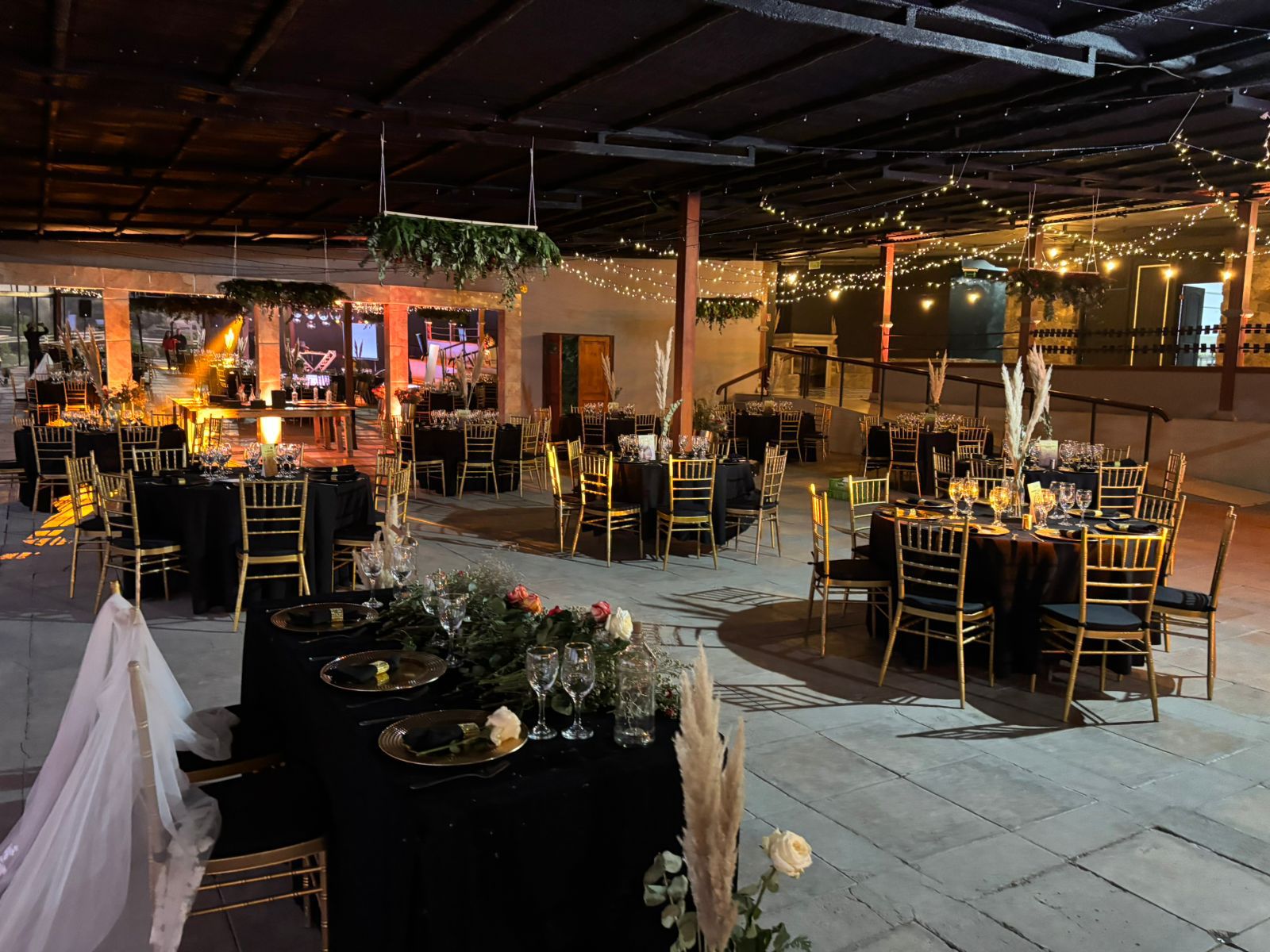 Mesas para 10 a 300 invitados